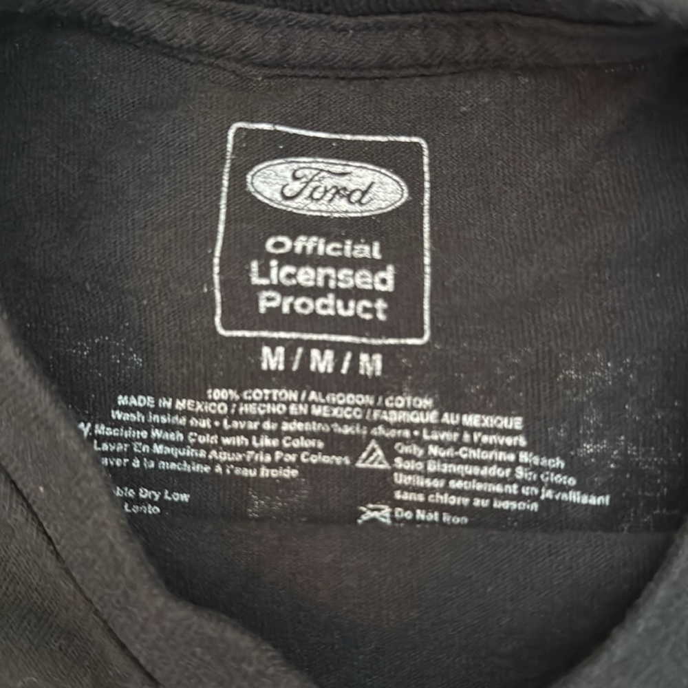 Women’s Ford Graphic Tee Bundle - Picture 5 of 12